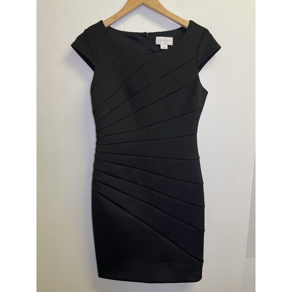 Jessica Simpson Women's Size 2 Sheath Dress Black Sunburst Stitch Scuba Knit‎
